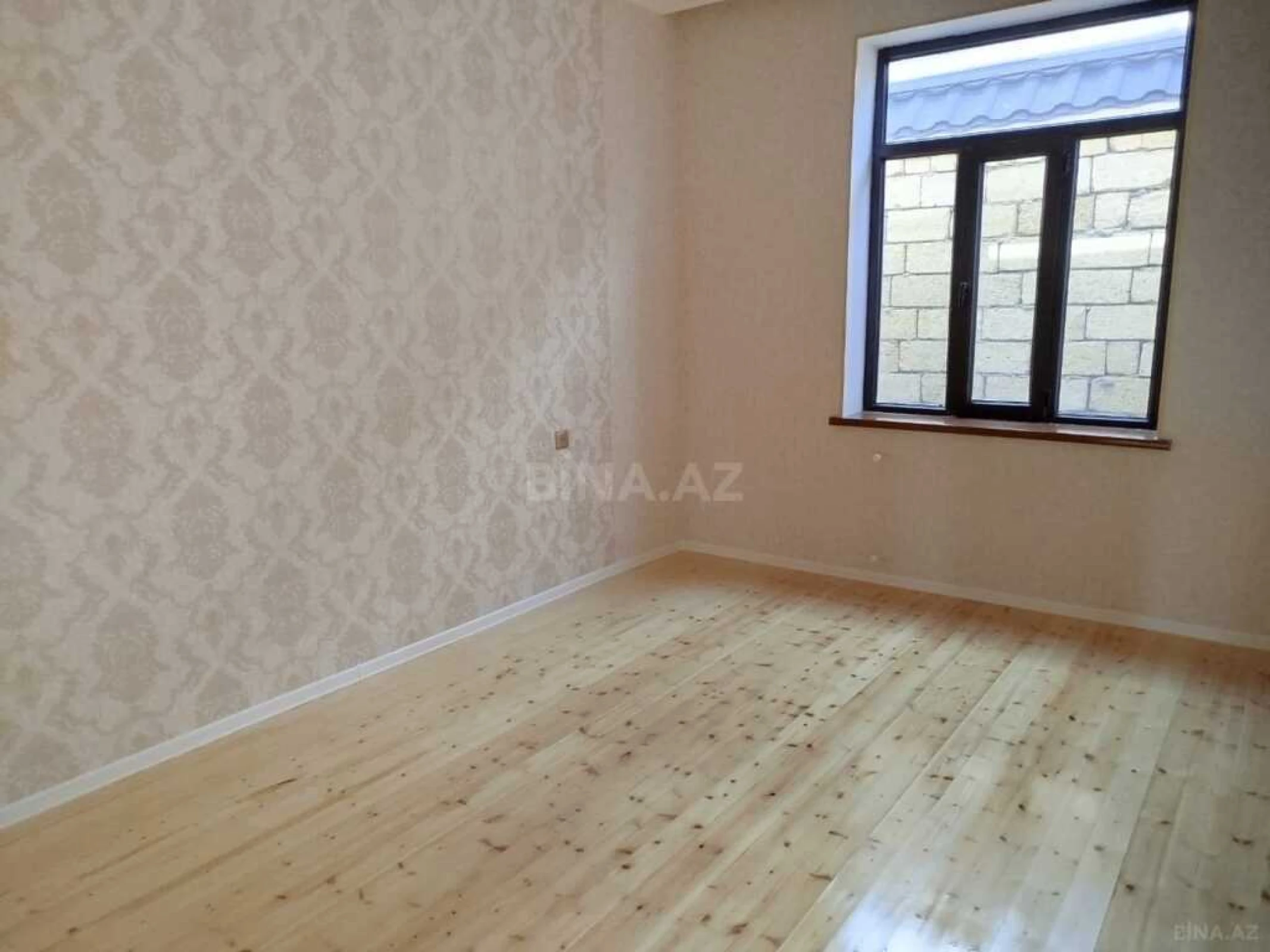 Satılır 7 otaqlı həyət evi 230 m²