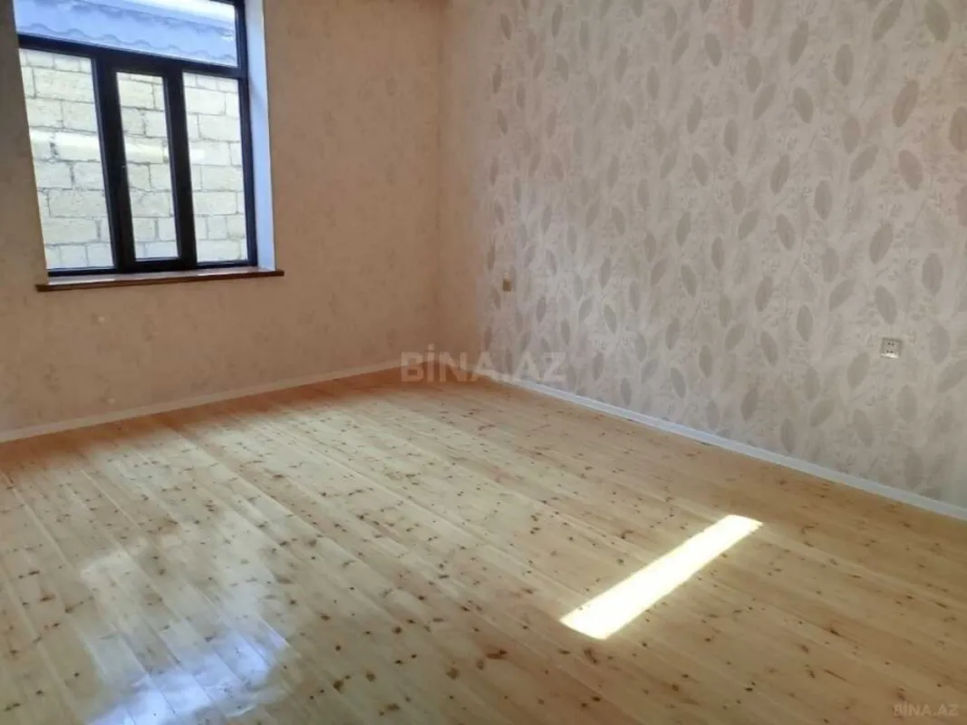 Satılır 7 otaqlı həyət evi 230 m²