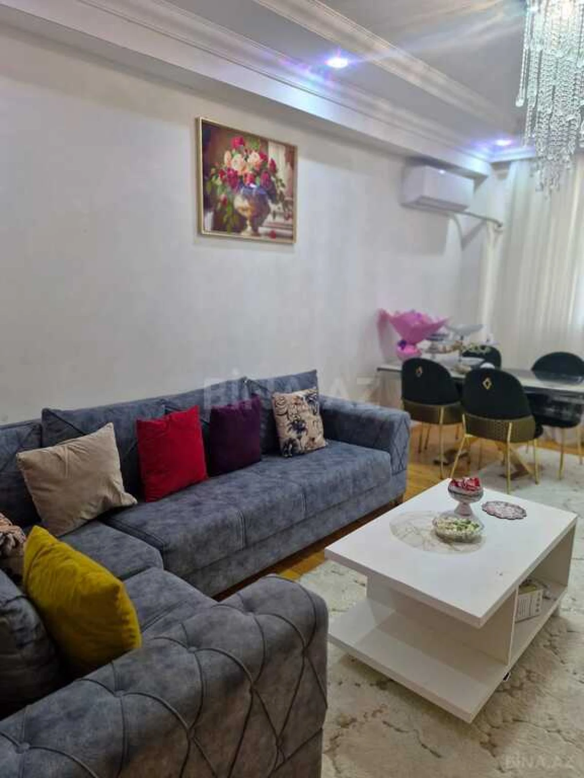 Satılır 1 otaqlı mənzil 63 m²