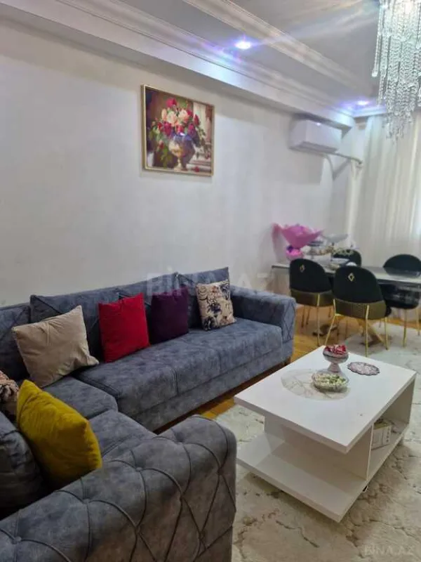 Satılır 1 otaqlı mənzil 63 m²