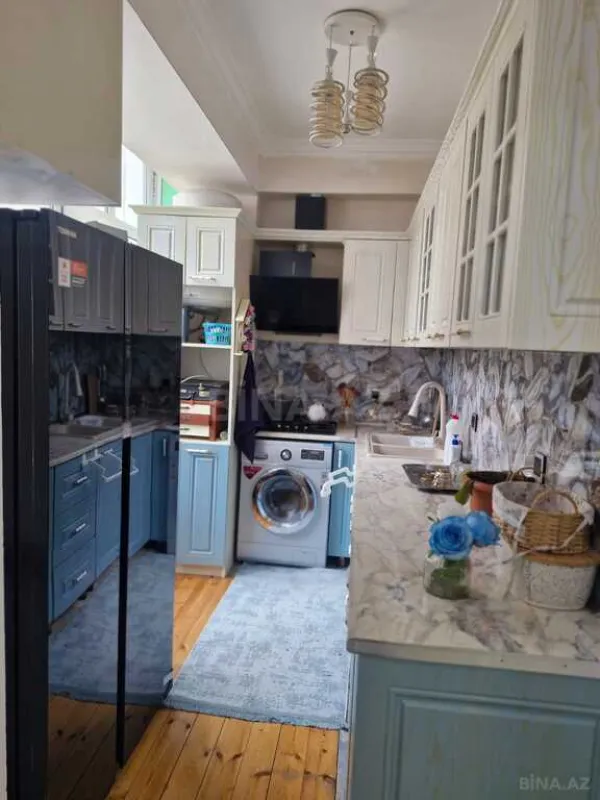 Satılır 1 otaqlı mənzil 63 m²