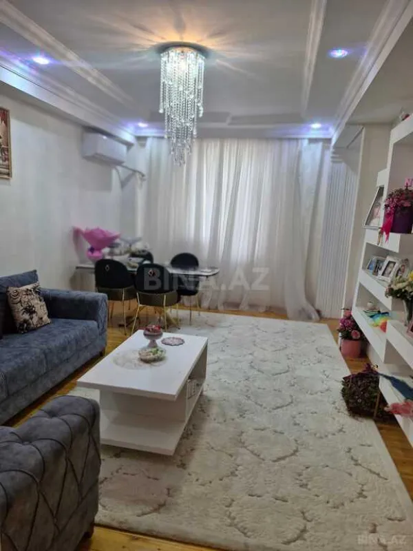 Satılır 1 otaqlı mənzil 63 m²