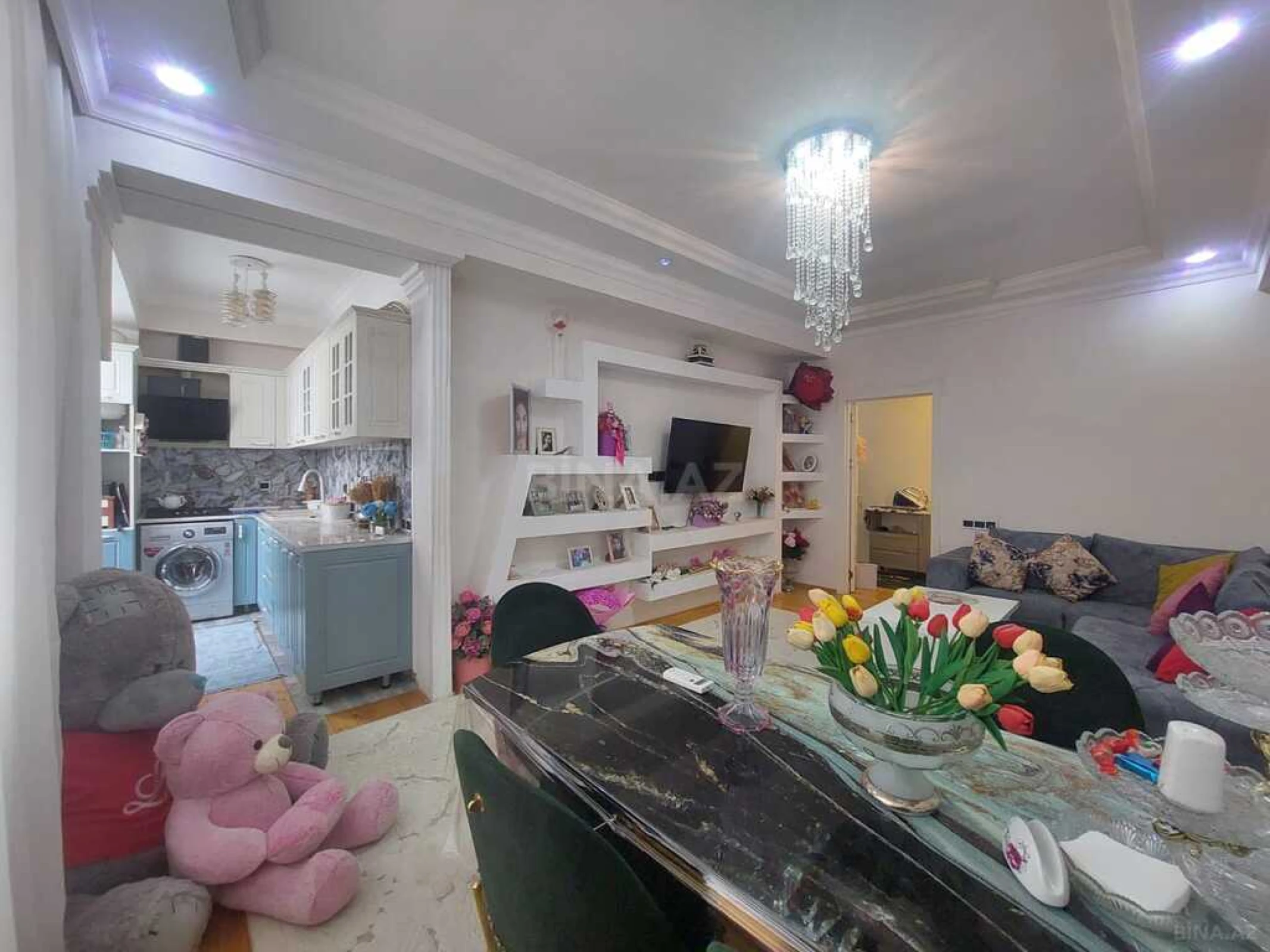Satılır 1 otaqlı mənzil 63 m²