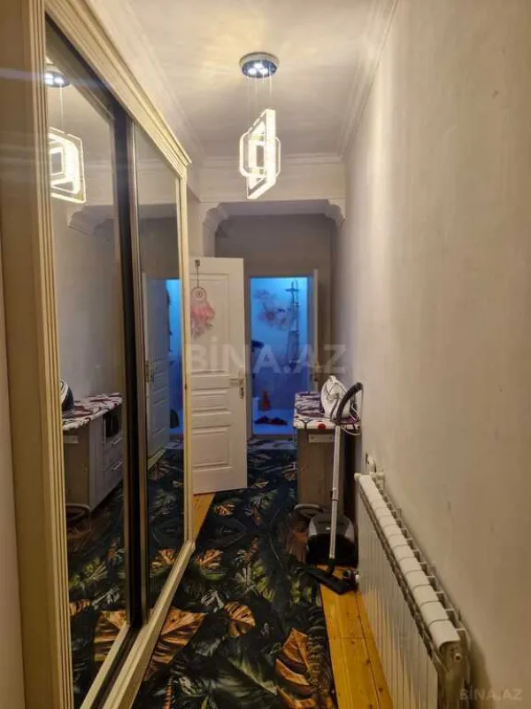 Satılır 1 otaqlı mənzil 63 m²