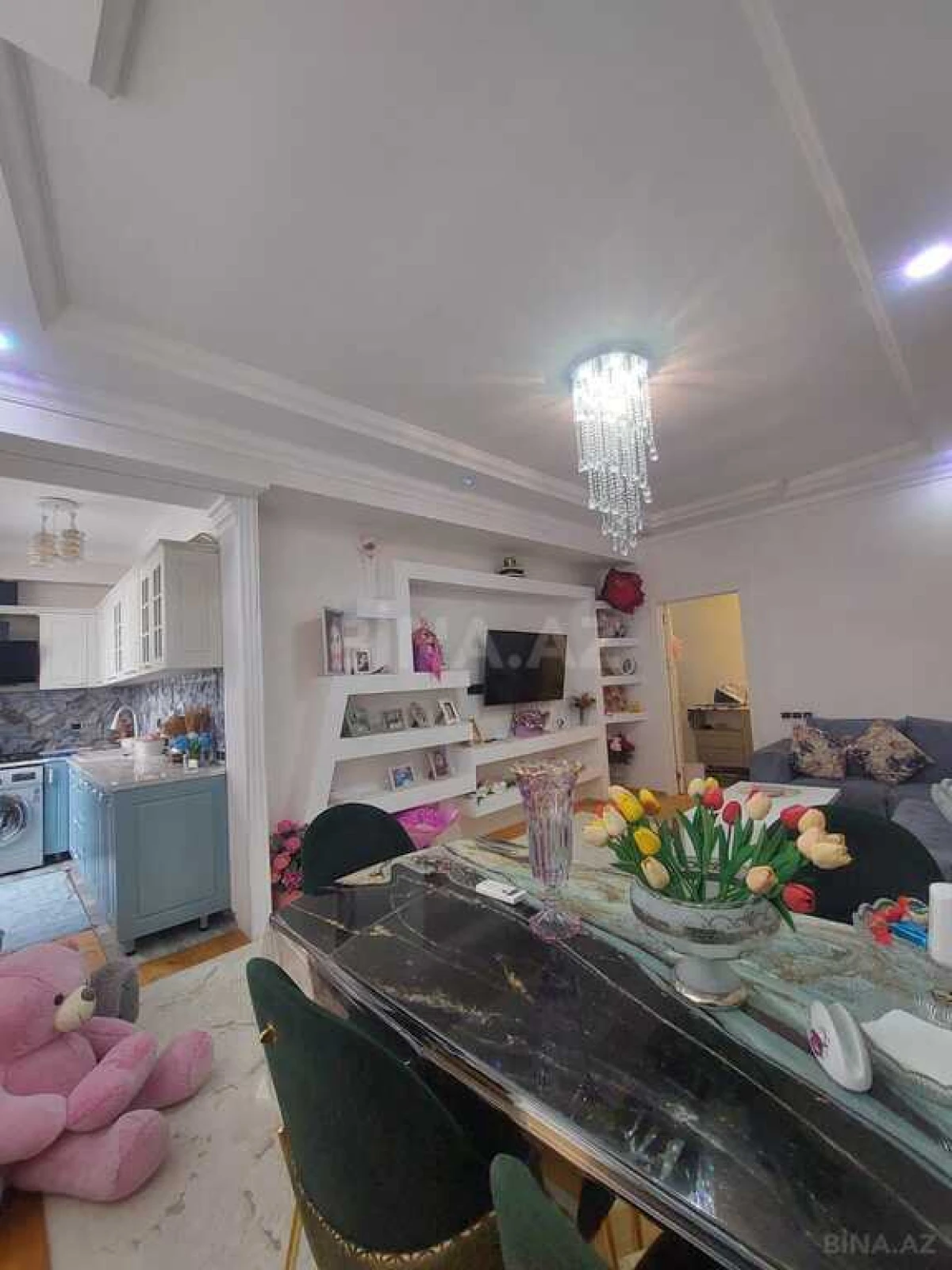 Satılır 1 otaqlı mənzil 63 m²
