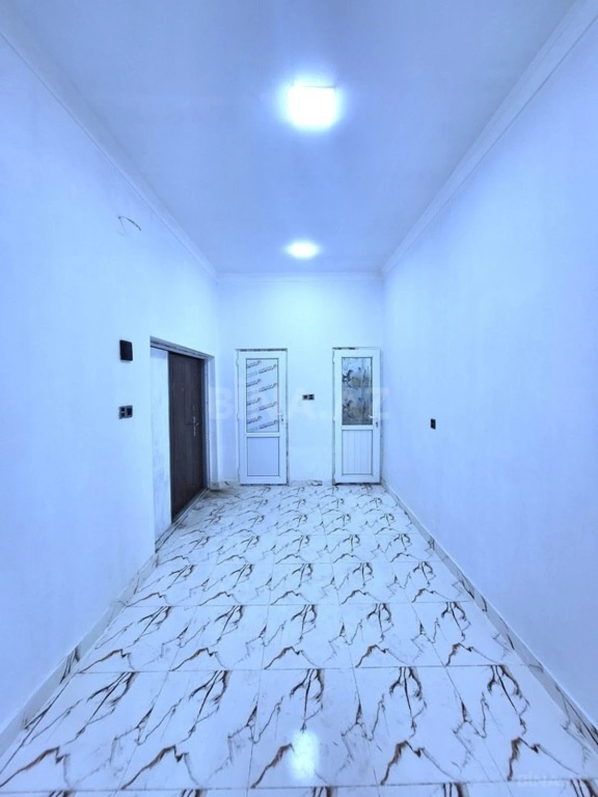 Kirayə verilir 2 otaqlı ofis 40 m²