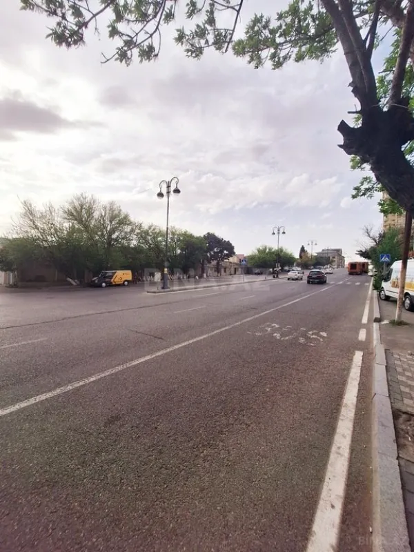 Kirayə verilir 2 otaqlı ofis 40 m²