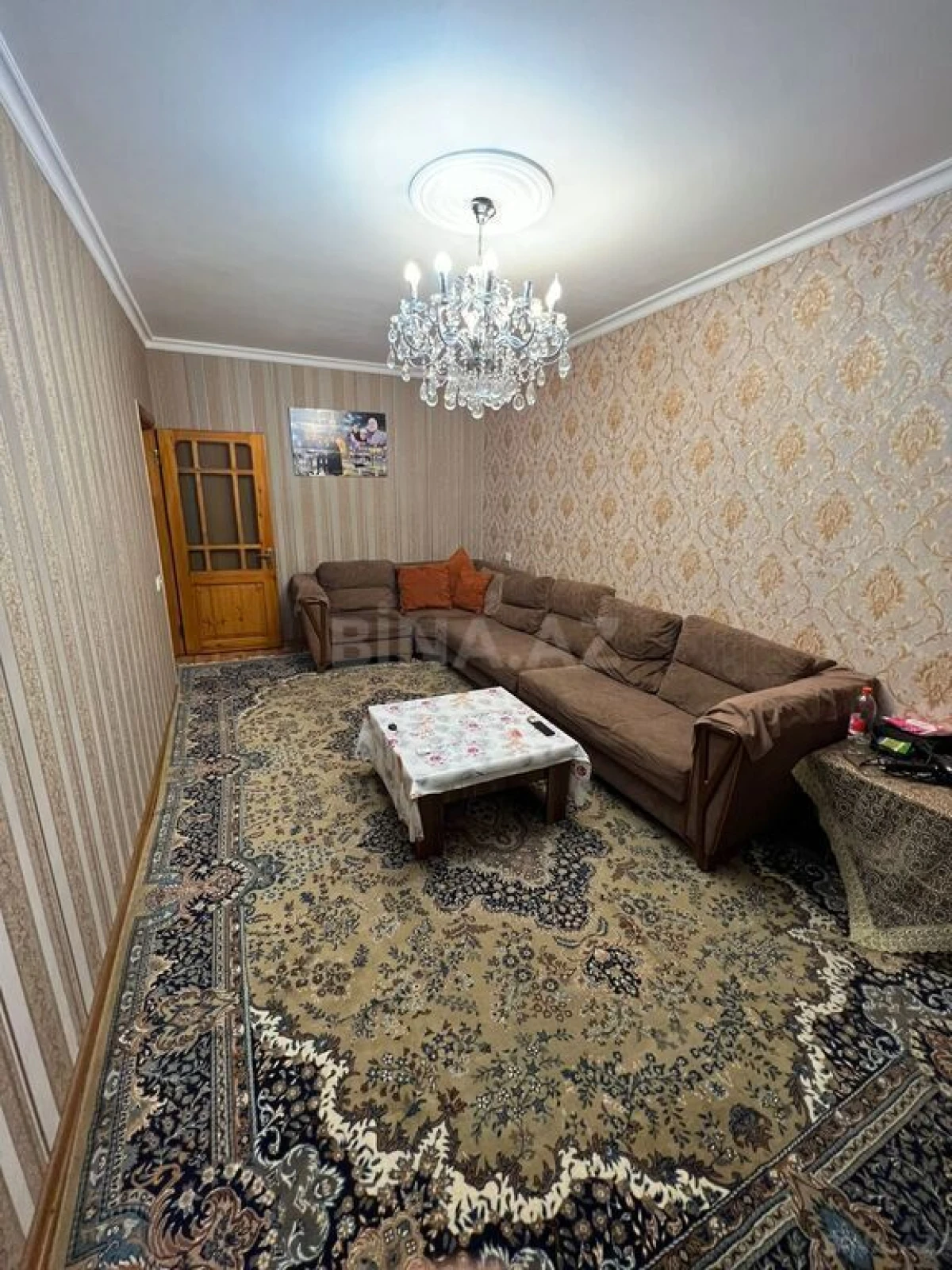Satılır 4 otaqlı mənzil 110 m²