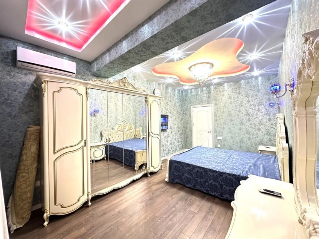 Satılır 3 otaqlı mənzil 116 m²