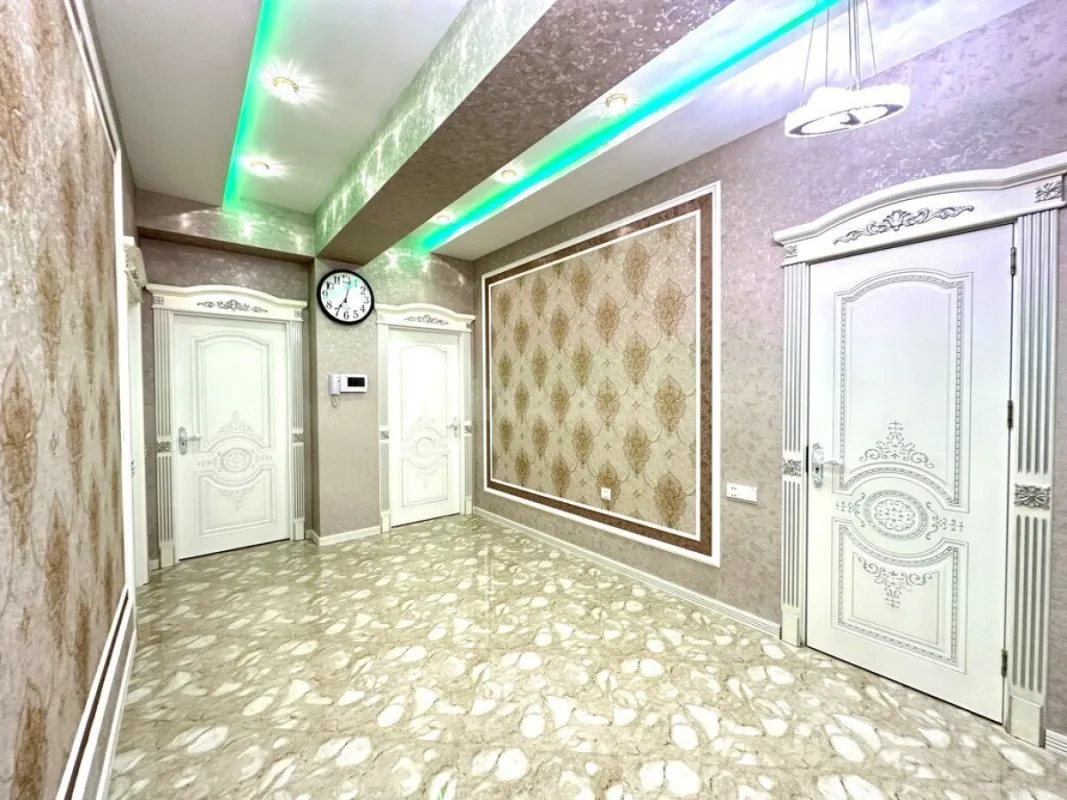 Satılır 3 otaqlı mənzil 116 m²
