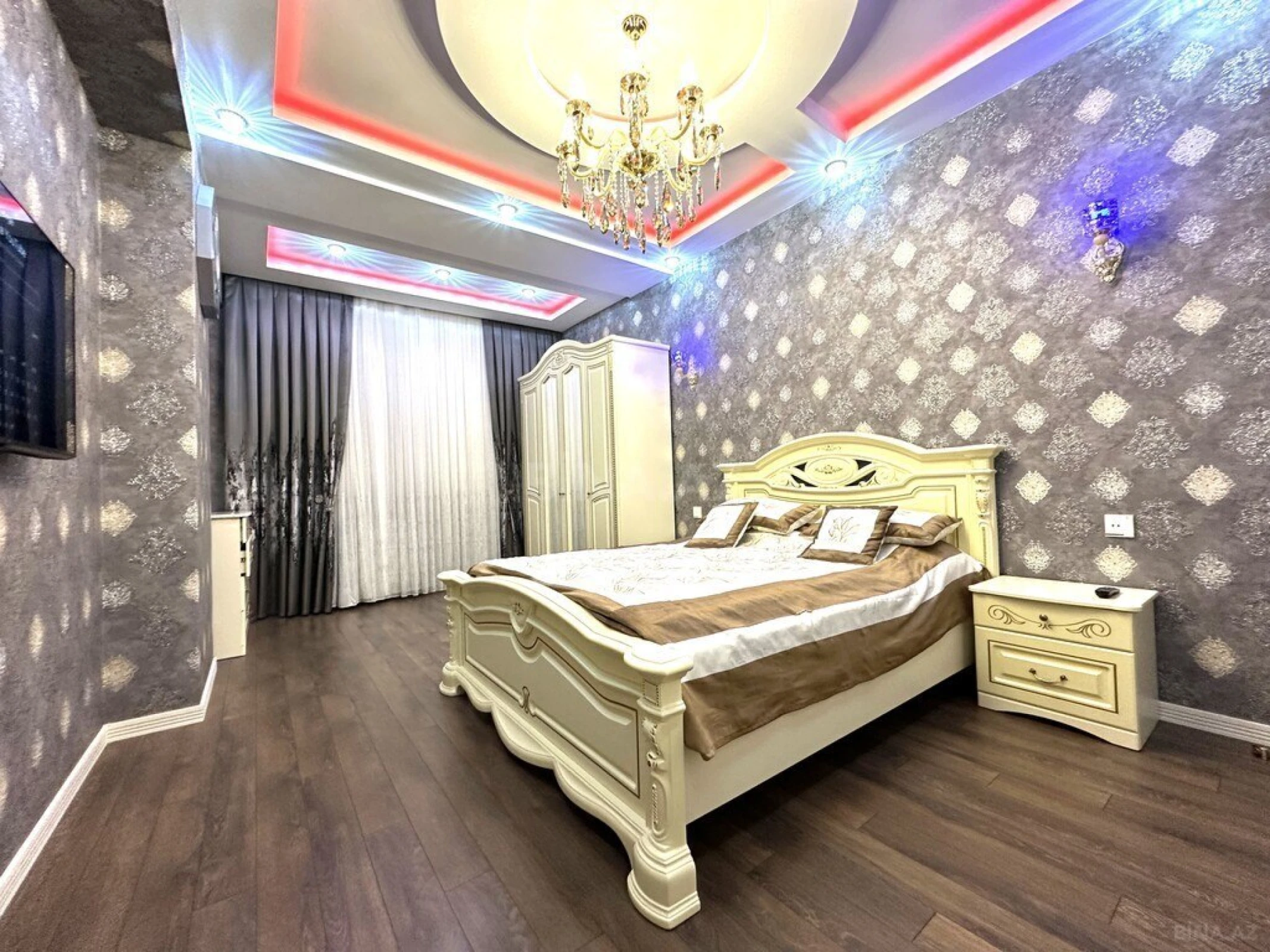Satılır 3 otaqlı mənzil 116 m²