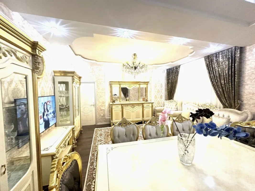 Satılır 3 otaqlı mənzil 116 m²