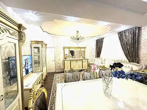 Satılır 3 otaqlı mənzil 116 m²