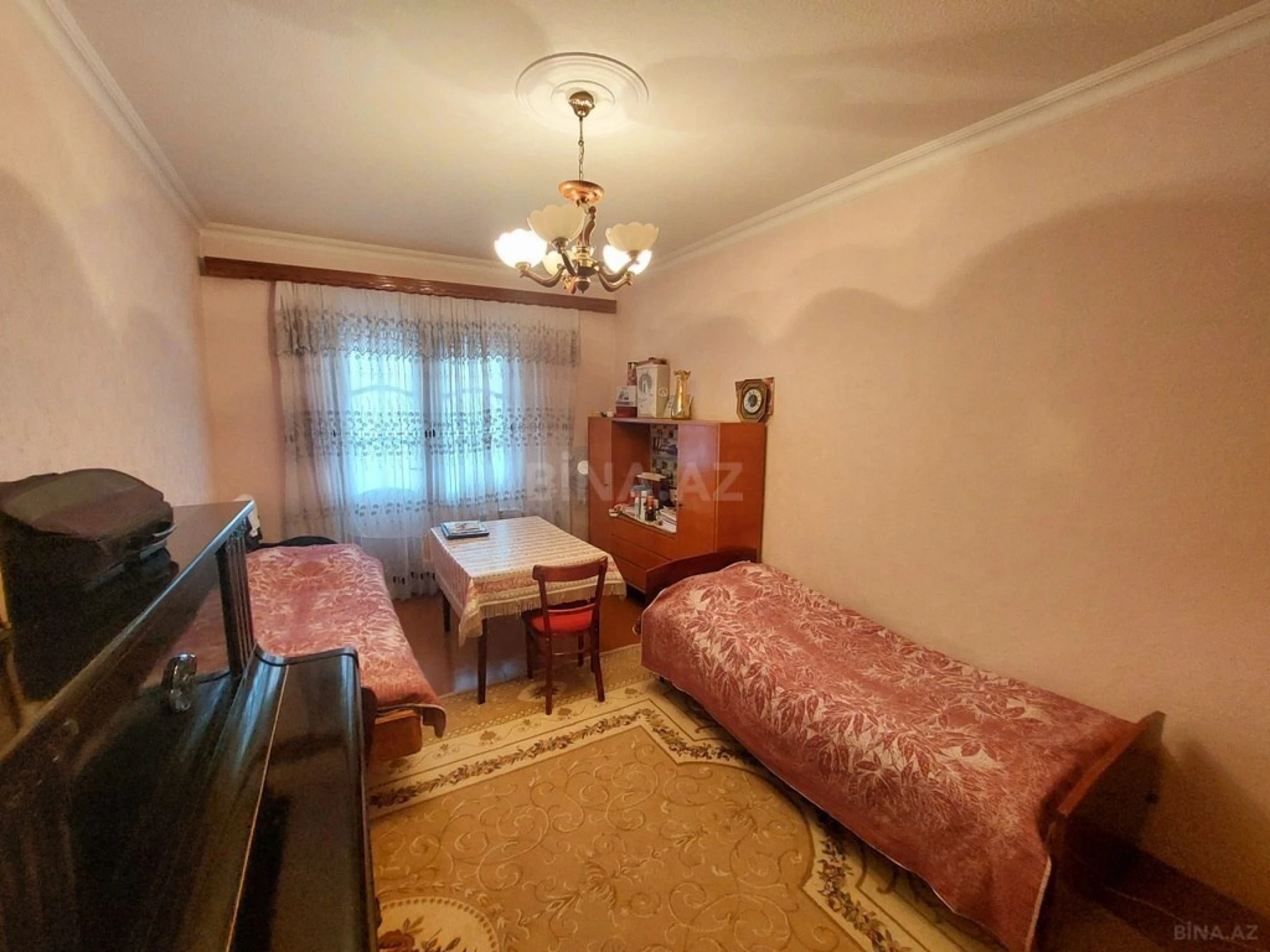 Satılır 4 otaqlı mənzil 101 m²