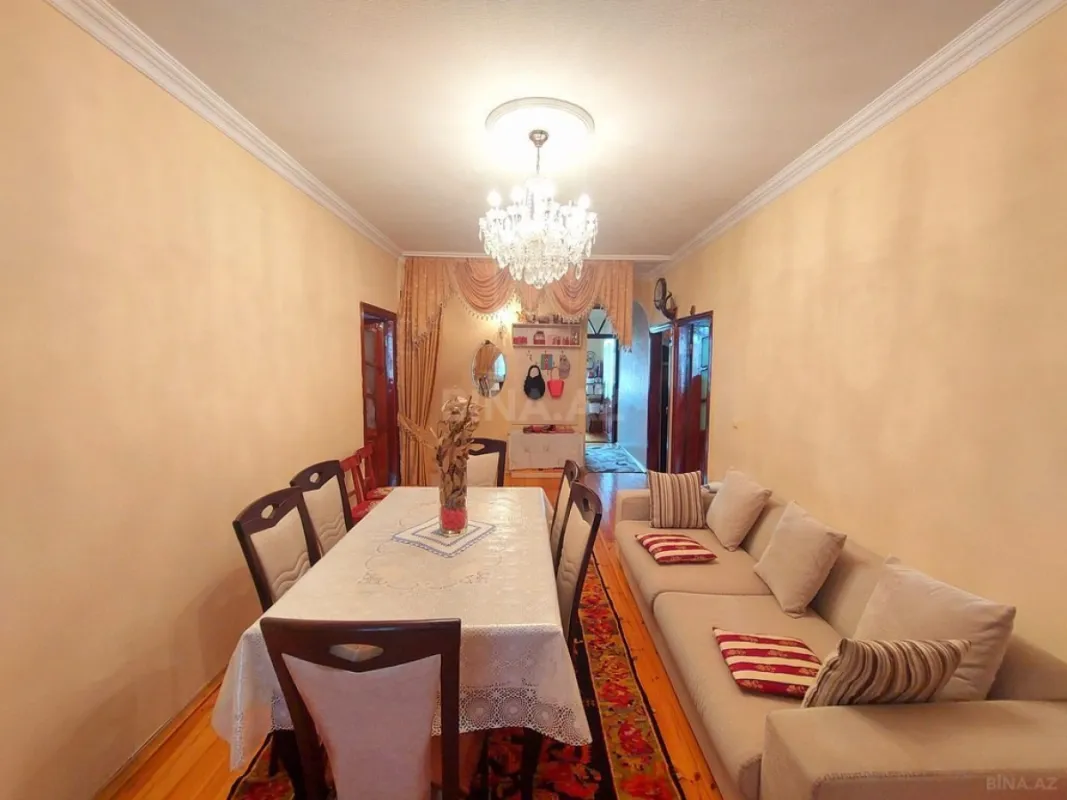 Satılır 4 otaqlı mənzil 101 m²