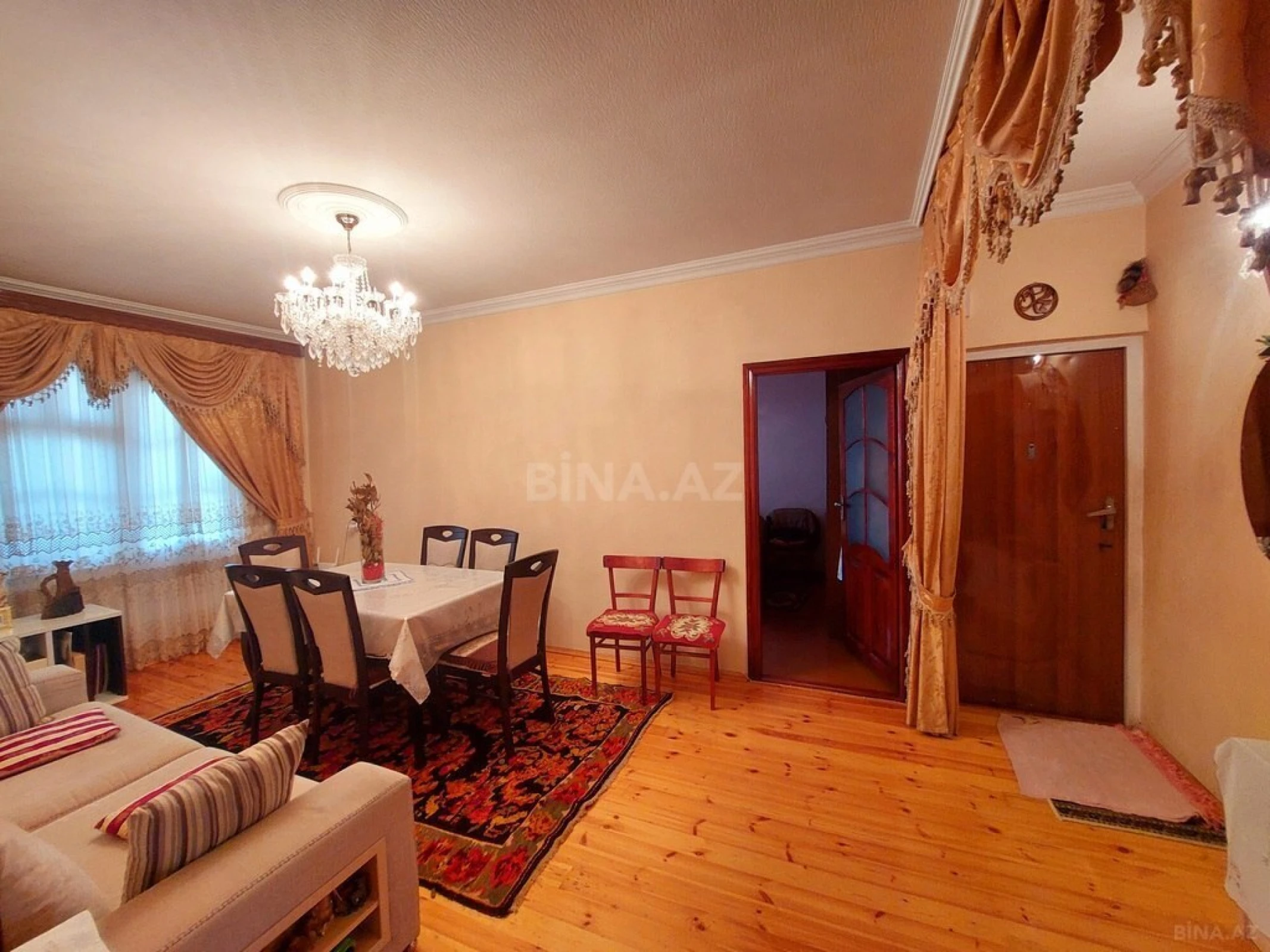 Satılır 4 otaqlı mənzil 101 m²