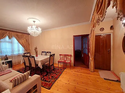 Satılır 4 otaqlı mənzil 101 m²