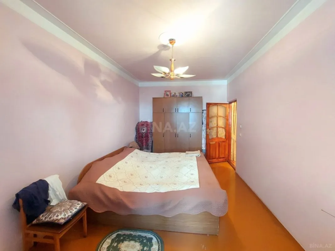 Satılır 4 otaqlı mənzil 101 m²
