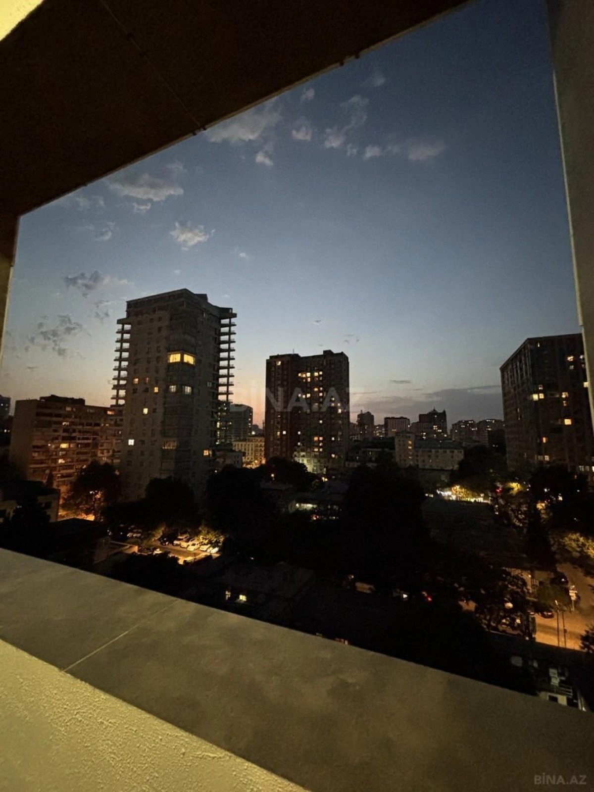 Satılır 2 otaqlı mənzil 69.5 m²