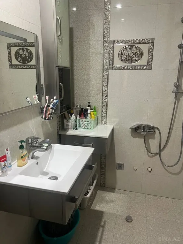 Kirayə verilir 3 otaqlı mənzil 90 m²