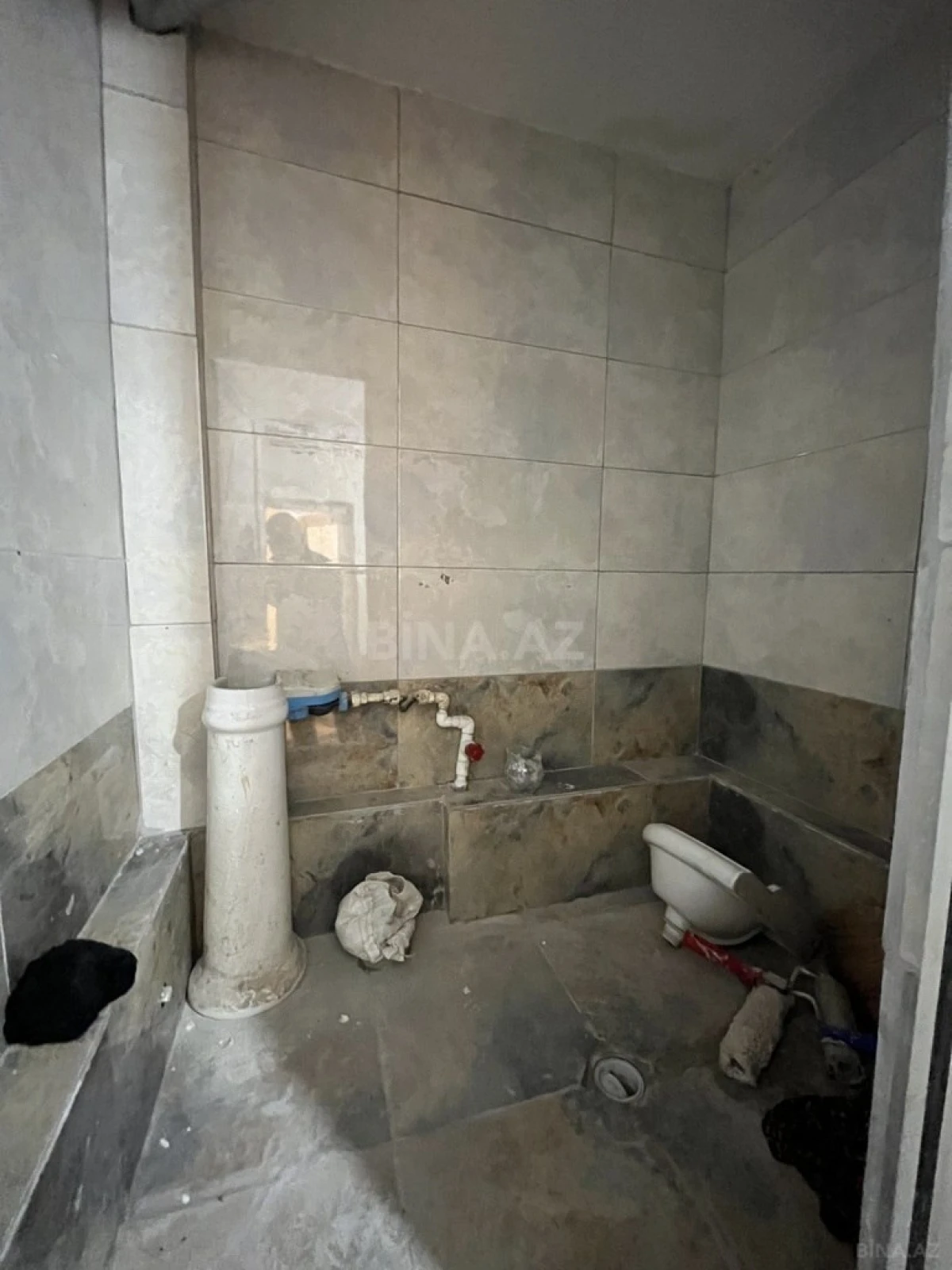 Satılır obyekt 65 m²