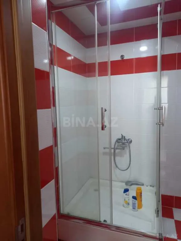 Satılır 3 otaqlı mənzil 143 m²