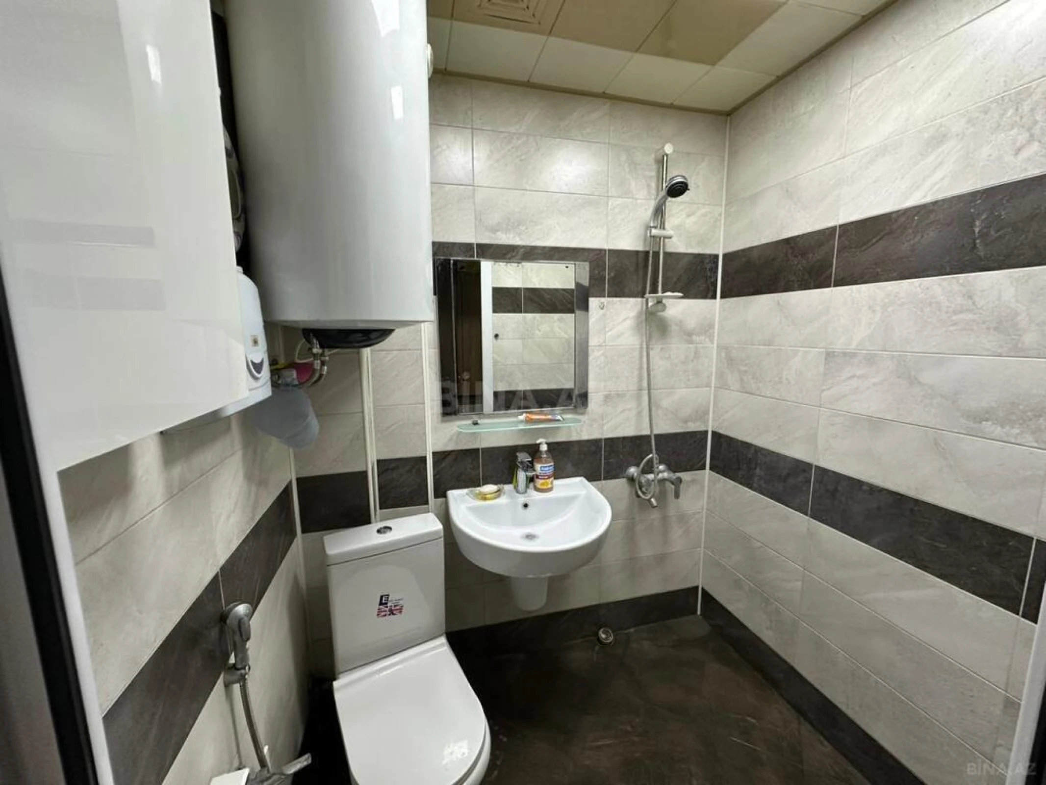 Satılır 2 otaqlı mənzil 42 m²