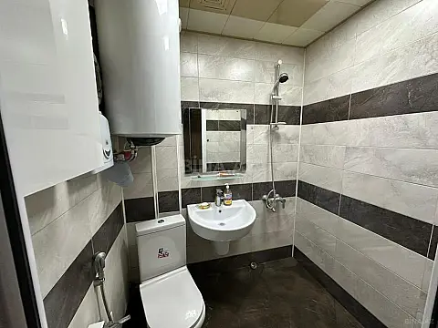 Satılır 2 otaqlı mənzil 42 m²