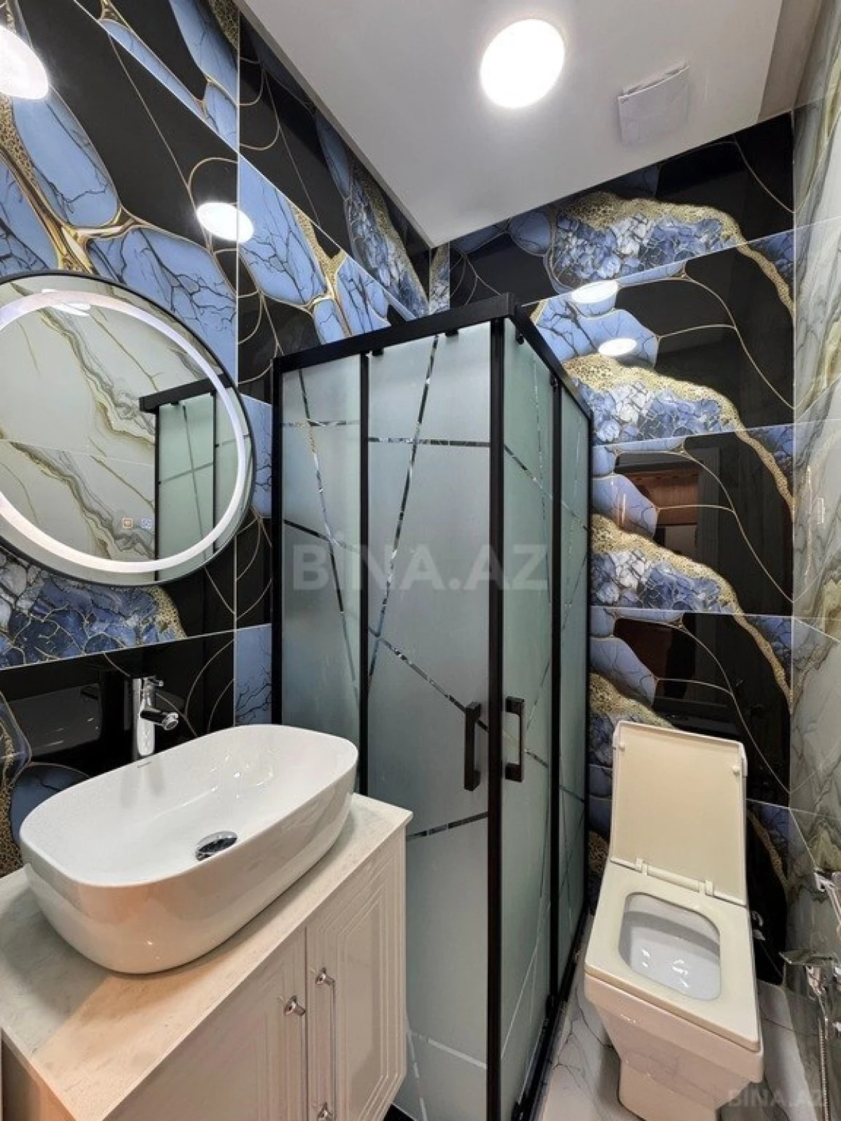 Satılır 2 otaqlı mənzil 90 m²