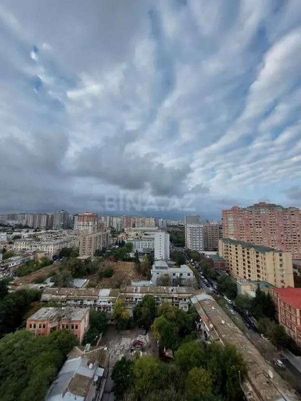 Satılır 3 otaqlı mənzil 100 m²