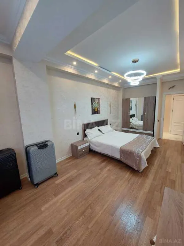 Satılır 3 otaqlı mənzil 100 m²