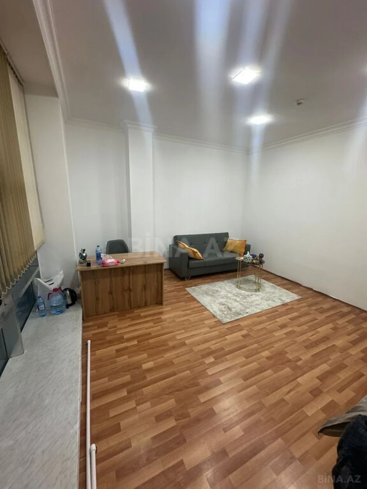 Kirayə verilir 1 otaqlı ofis 25 m²