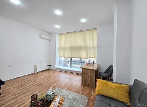 Kirayə verilir 1 otaqlı ofis 25 m²