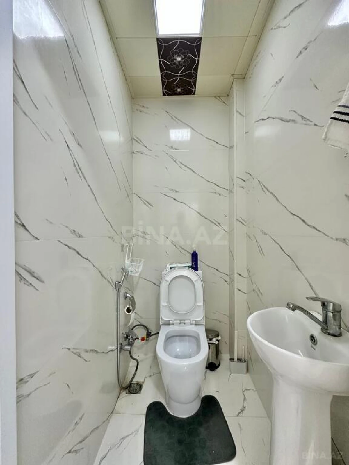 Satılır 2 otaqlı mənzil 70 m²