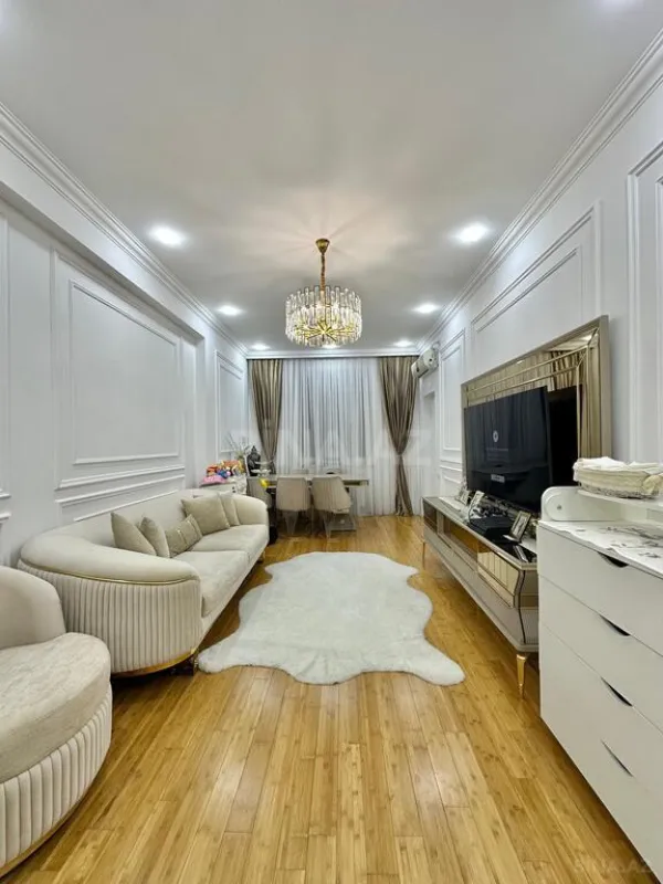 Satılır 2 otaqlı mənzil 70 m²
