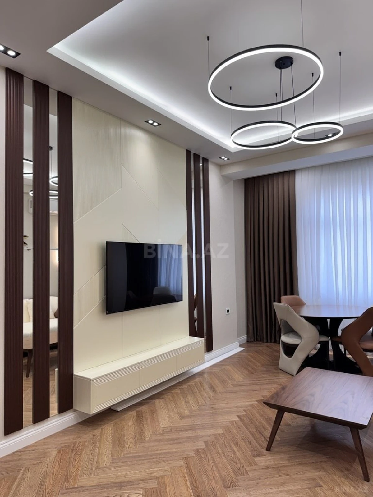 Satılır 2 otaqlı mənzil 68 m²