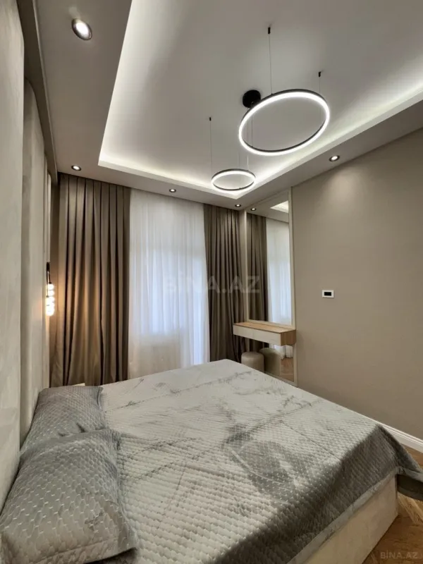 Satılır 2 otaqlı mənzil 68 m²