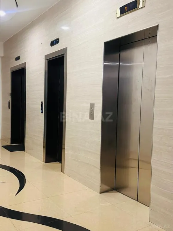 Satılır 3 otaqlı mənzil 200 m²