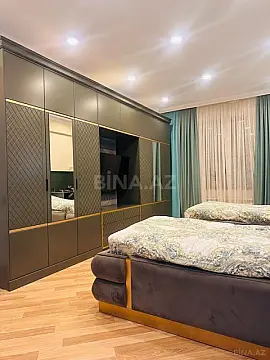 Satılır 3 otaqlı mənzil 200 m²