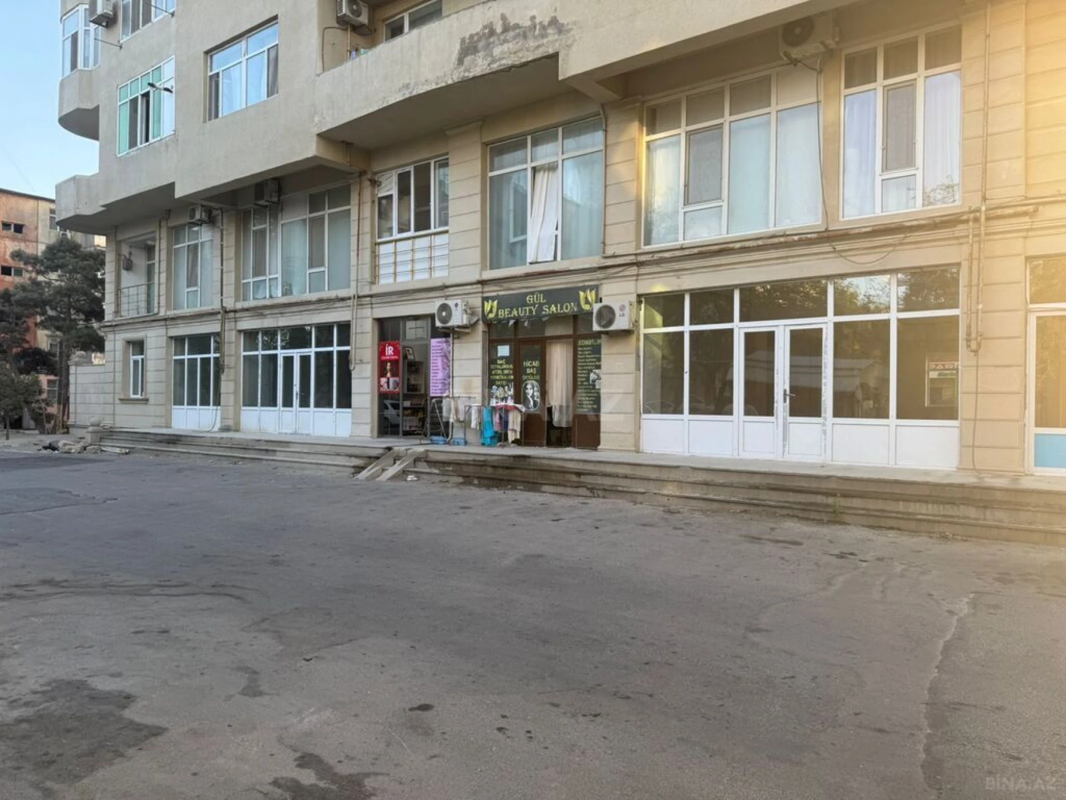 Satılır obyekt 250 m²