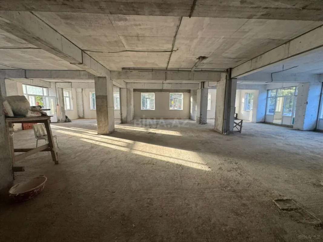 Satılır obyekt 250 m²