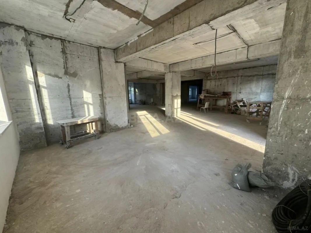 Satılır obyekt 250 m²