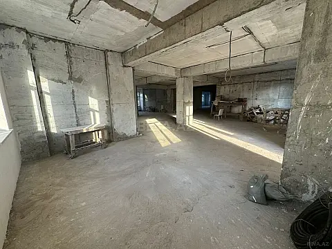 Satılır obyekt 250 m²