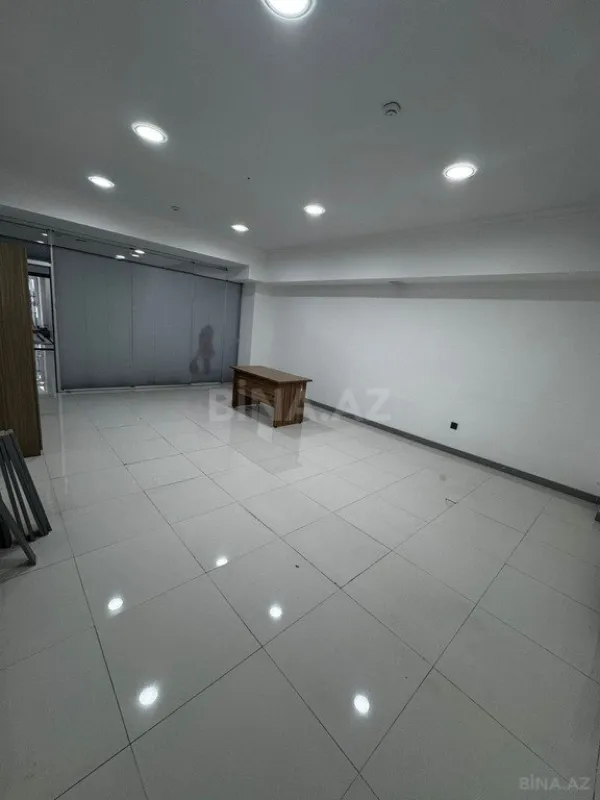 Kirayə verilir 1 otaqlı ofis 40 m²