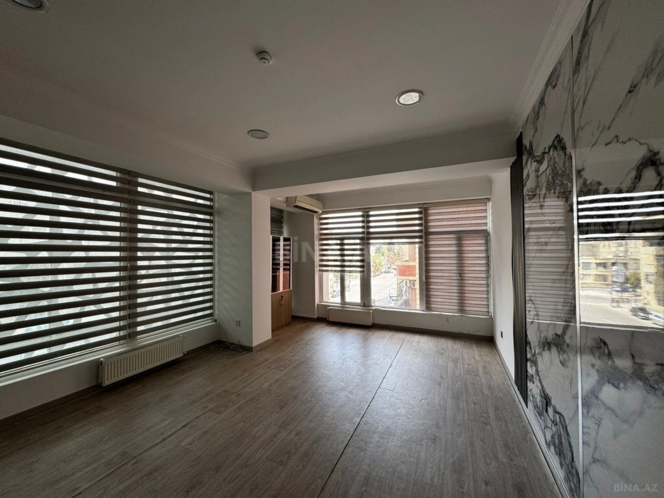 Kirayə verilir 1 otaqlı ofis 40 m²