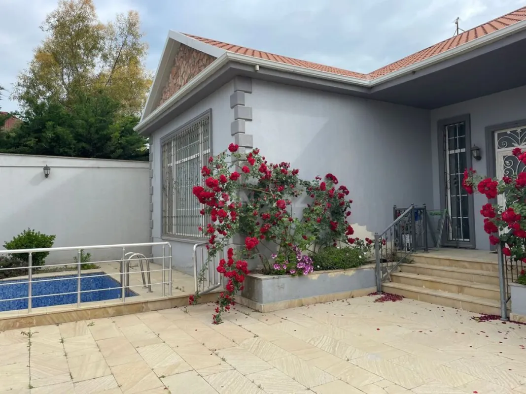 Kirayə verilir 4 otaqlı həyət evi 150 m²