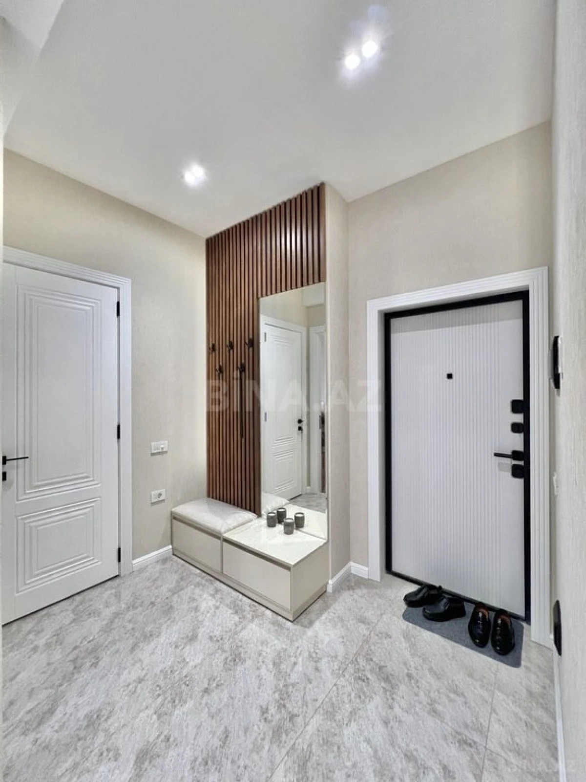 Satılır 2 otaqlı mənzil 64 m²