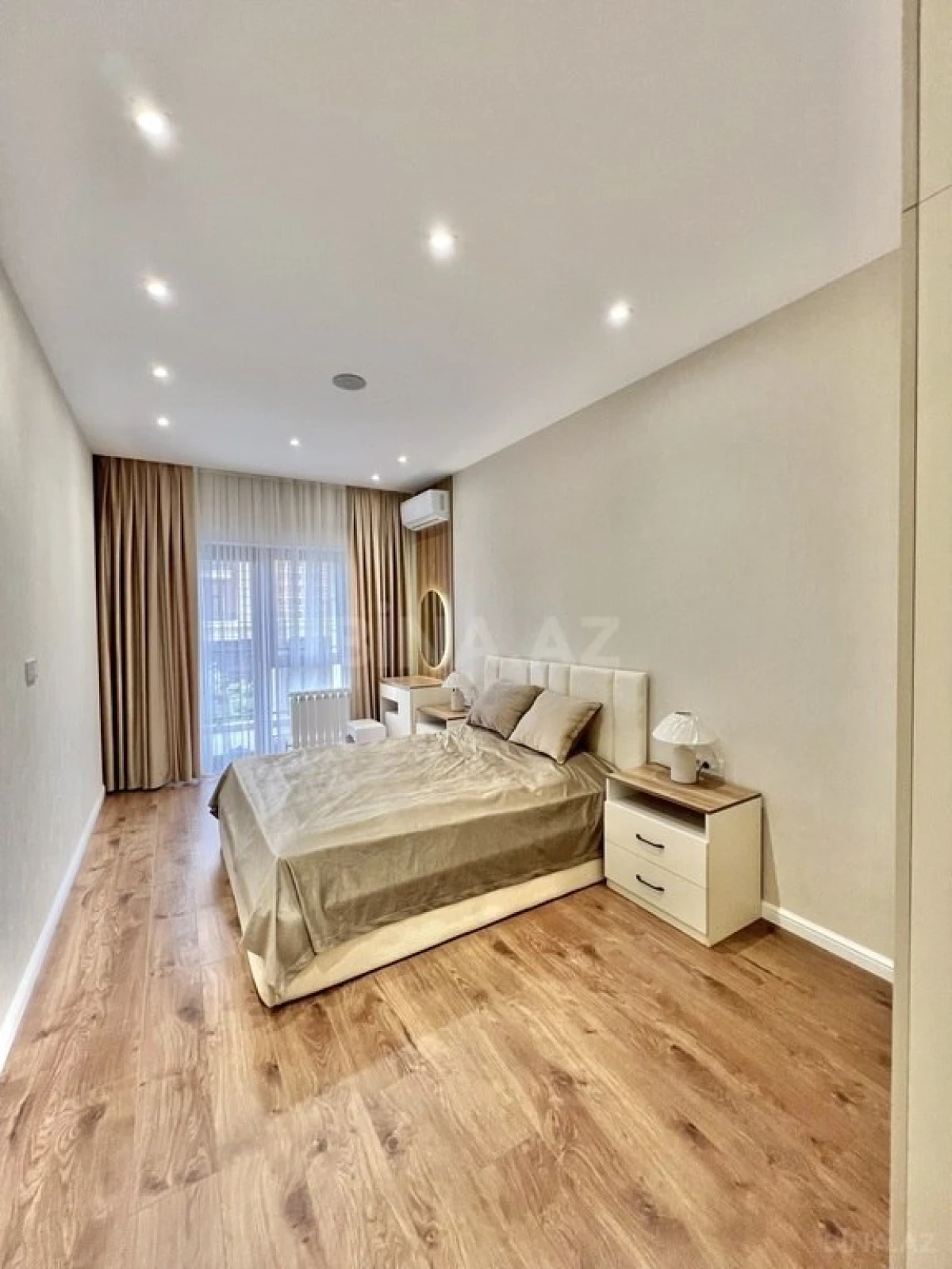 Satılır 2 otaqlı mənzil 64 m²