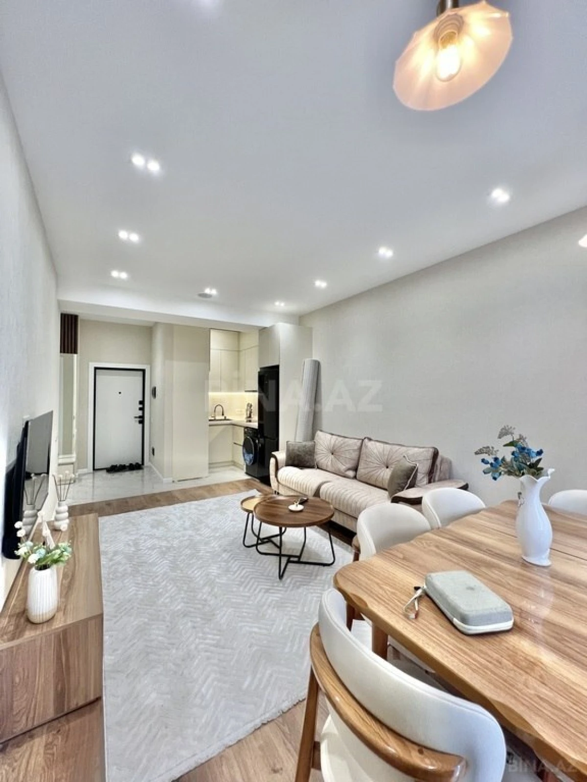 Satılır 2 otaqlı mənzil 64 m²