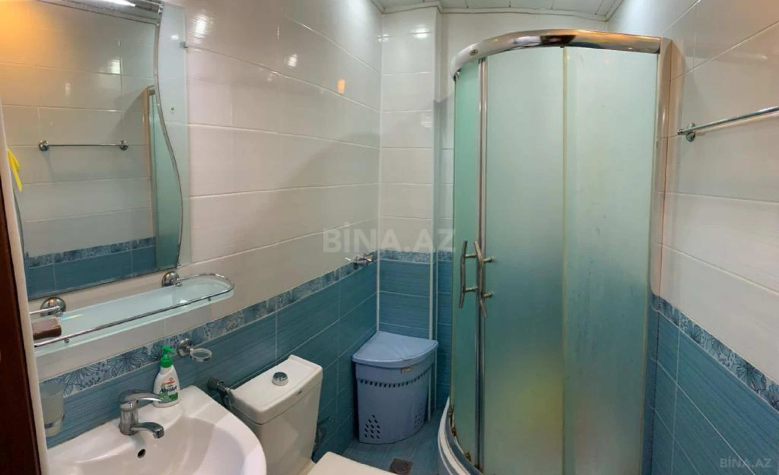 Kirayə verilir 2 otaqlı mənzil 65 m²